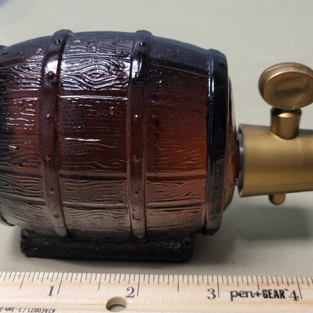 Vintage Avon keg "on tap"  fragrance collector bottle with the box